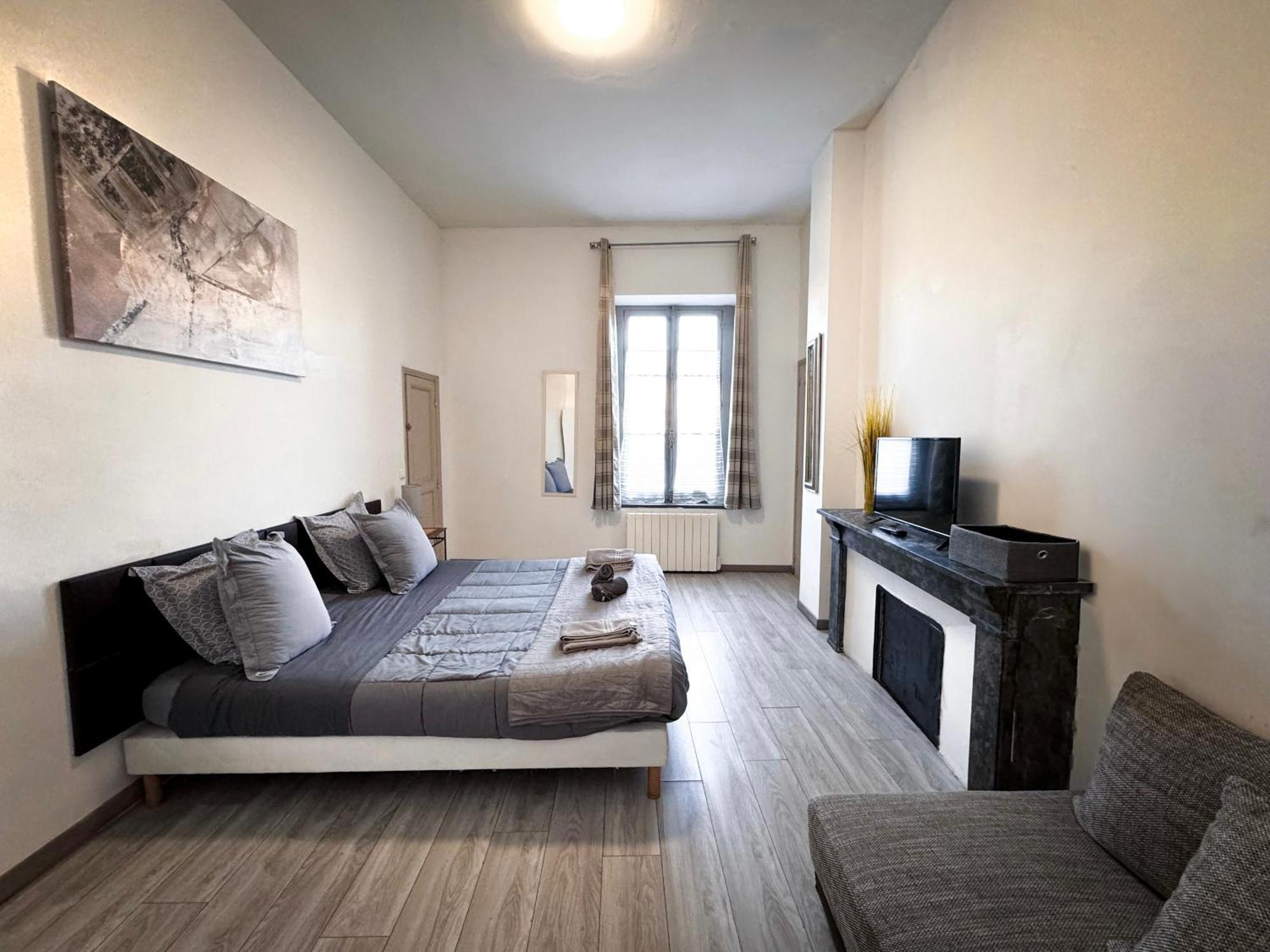Apartment Les 5 Lys Carcassonne